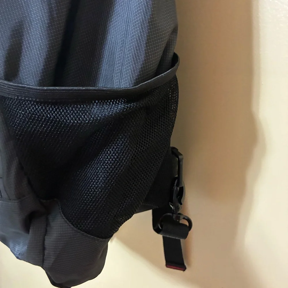 Spyder Black Spire Convertible Backpack Hip Pack